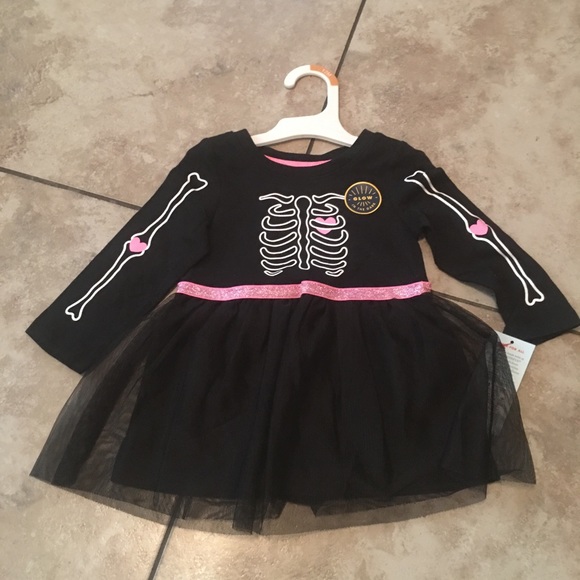 Cat & Jack Other - Cute Glow in the black dark dress and black undies 😍